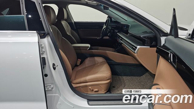 Hyundai Grandeur (GN7) 2,5 Gasoline 2WD Premium 2024 — фото 26