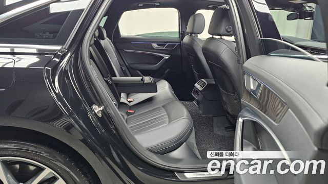 Audi A6 (C8) 45 TFSI Quattro Premium 2021 — фото 11