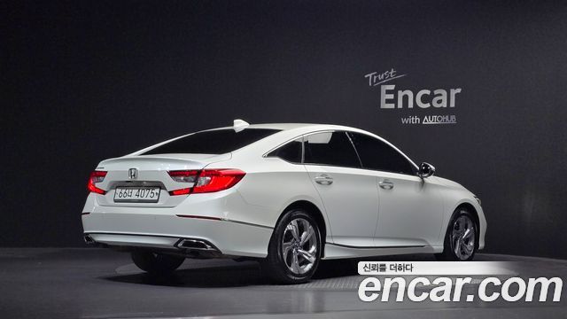 Honda Accord (X) 1.5 Turbo 2018 — фото 2