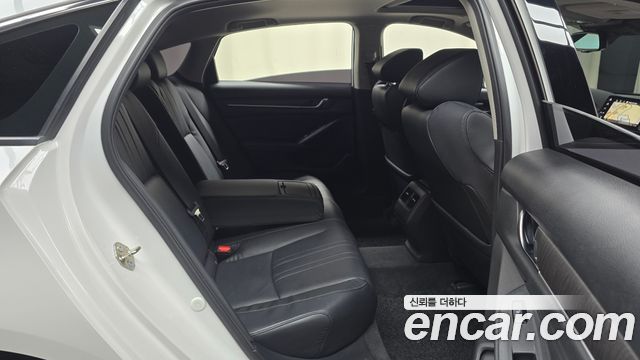 Honda Accord (X) 1.5 Turbo 2018 — фото 11