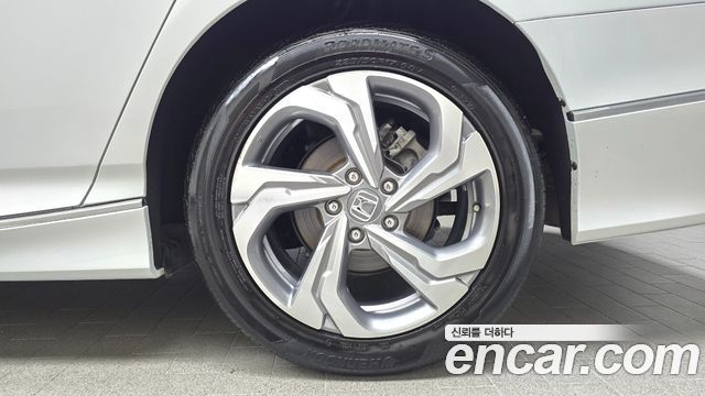Honda Accord (X) 1.5 Turbo 2018 — фото 21