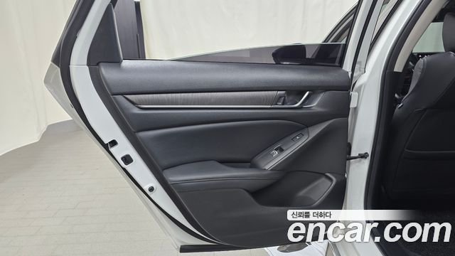 Honda Accord (X) 1.5 Turbo 2018 — фото 25