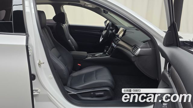 Honda Accord (X) 1.5 Turbo 2018 — фото 26