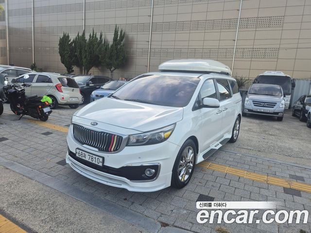 Kia Carnival 9-seater Prestige 2015 — фото 2