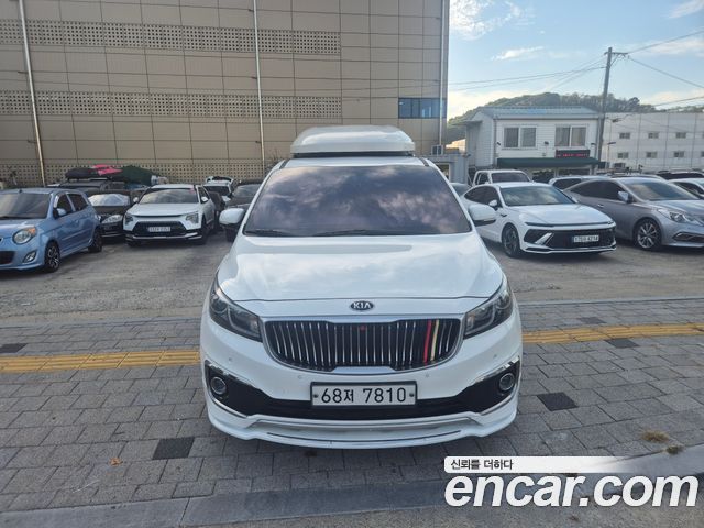 Kia Carnival 9-seater Prestige 2015 — фото 3