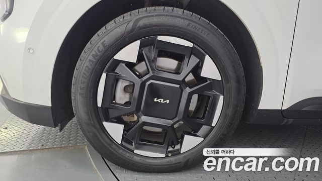 Kia Carnival (IV) Diesel 9-Seater Prestige 2025 — фото 5