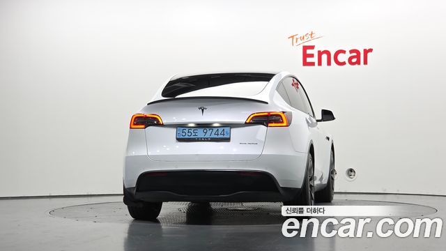 Tesla Model Y Long Range AWD 2022 — фото 4