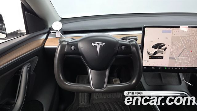 Tesla Model Y Long Range AWD 2022 — фото 13