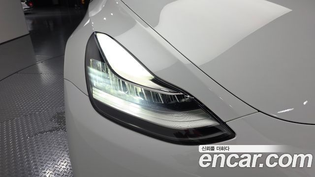 Tesla Model Y Long Range AWD 2022 — фото 22