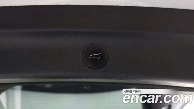 Tesla Model Y Long Range AWD 2022 — фото 27