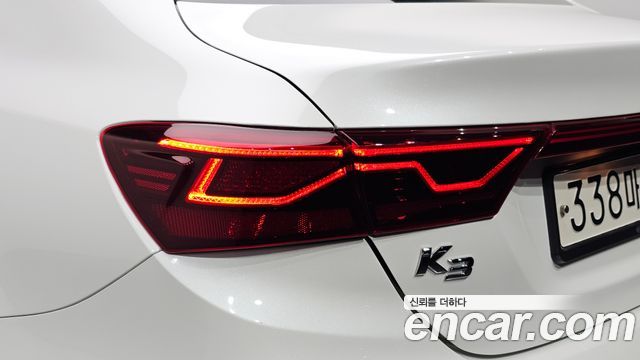 Kia K3 Signature 2021 — фото 23