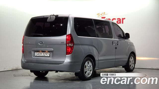 Hyundai Grand Starex Urban 9-Seater Premium 2019 — фото 2