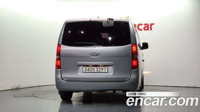 Hyundai Grand Starex Urban 9-Seater Premium 2019 — фото 4