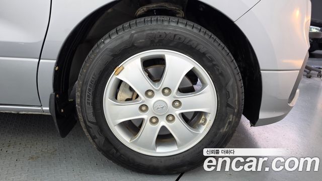 Hyundai Grand Starex Urban 9-Seater Premium 2019 — фото 5