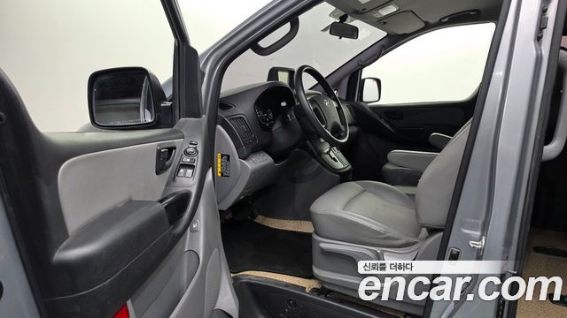 Hyundai Grand Starex Urban 9-Seater Premium 2019 — фото 10