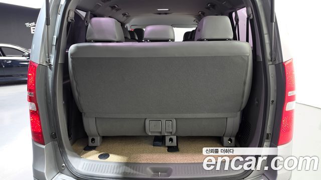 Hyundai Grand Starex Urban 9-Seater Premium 2019 — фото 19