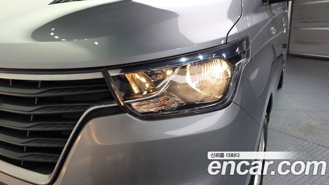 Hyundai Grand Starex Urban 9-Seater Premium 2019 — фото 22