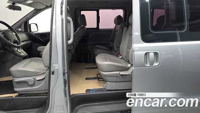 Hyundai Grand Starex Urban 9-Seater Premium 2019 — фото 26