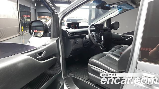 Hyundai Staria Cargo 3-Seater Modern 2022 — фото 10
