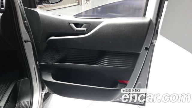 Hyundai Staria Cargo 3-Seater Modern 2022 — фото 24