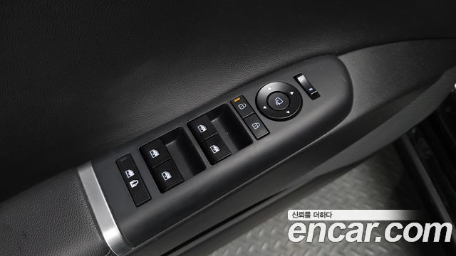 Hyundai Grandeur (GN7) 2,5 Gasoline 2WD Premium 2023 — фото 30