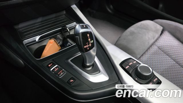 BMW 1 Series (F20) 118d M Sport Shadow 5 Door 2018 — фото 9