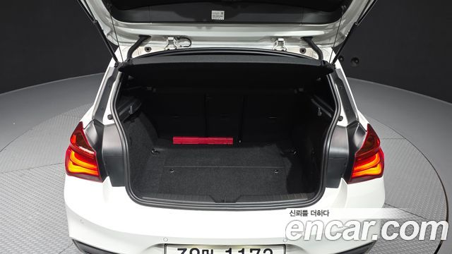 BMW 1 Series (F20) 118d M Sport Shadow 5 Door 2018 — фото 20
