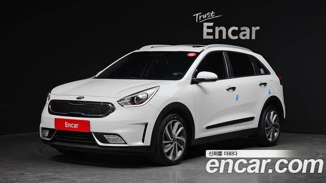 Kia Niro Prestige 2017 — фото 1