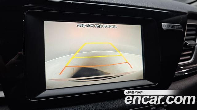 Kia Niro Prestige 2017 — фото 15