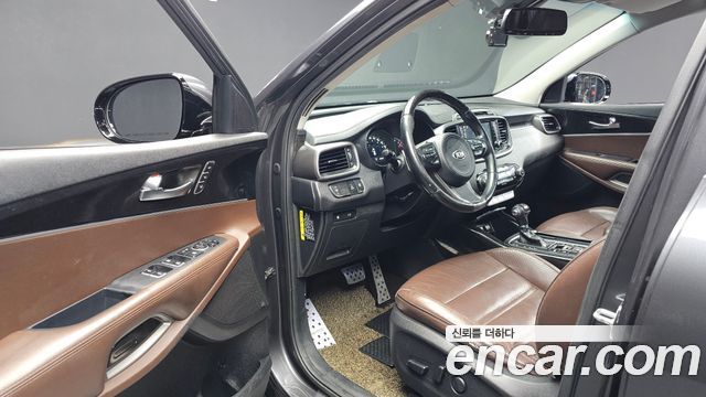 Kia Sorento Diesel 2.0 2WD Noblesse Special 2016 — фото 10