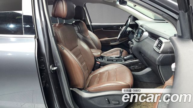 Kia Sorento Diesel 2.0 2WD Noblesse Special 2016 — фото 11