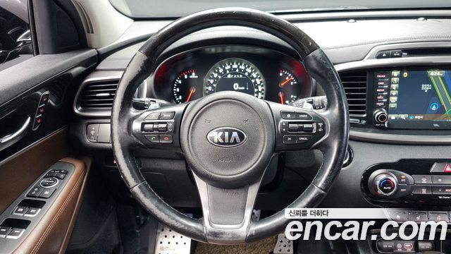Kia Sorento Diesel 2.0 2WD Noblesse Special 2016 — фото 13