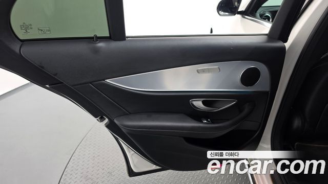 Mercedes-Benz E-Class (W213) E250 Avantgarde 2020 — фото 25