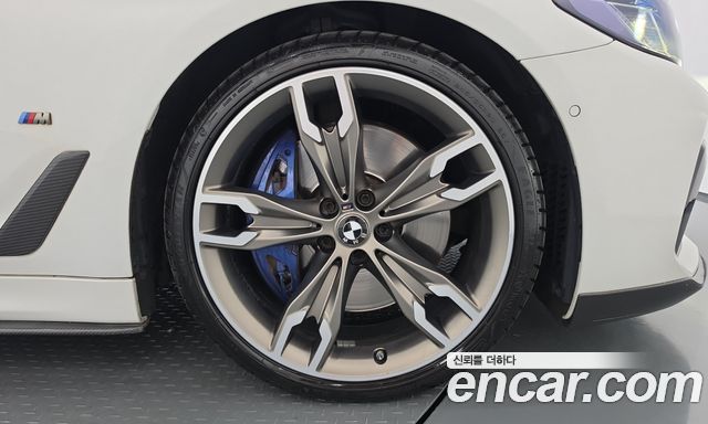 BMW 5 Series (G30) M550i xDrive 2021 — фото 21