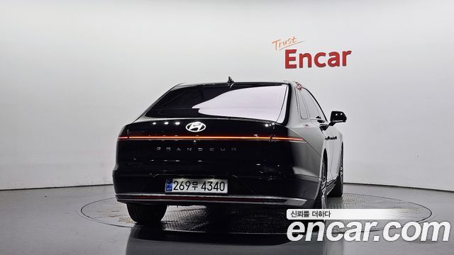 Hyundai Grandeur (GN7) 2,5 Gasoline 2WD Exclusive 2023 — фото 4