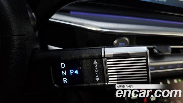 Hyundai Grandeur (GN7) 2,5 Gasoline 2WD Exclusive 2023 — фото 9