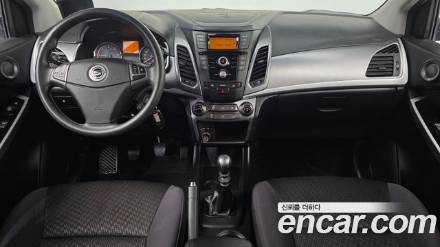 KG Mobility (SsangYong) Korando C 2.0 CVS 2WD Deluxe 2015 — фото 7