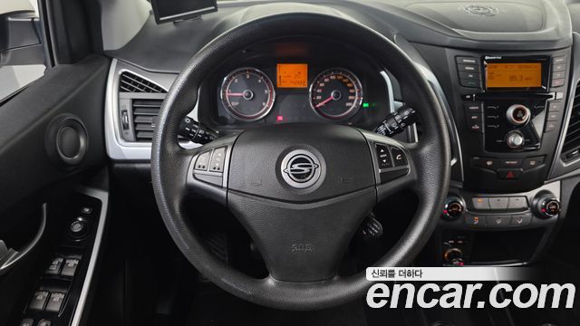 KG Mobility (SsangYong) Korando C 2.0 CVS 2WD Deluxe 2015 — фото 17