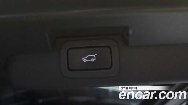 Land Rover Discovery 5 3.0 SD6 SE 2019 — фото 31