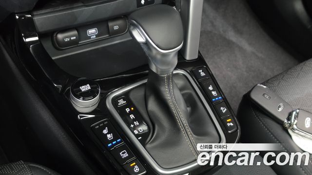 Kia Seltos Gasoline 1.6 Turbo 4WD Gravity 2022 — фото 9
