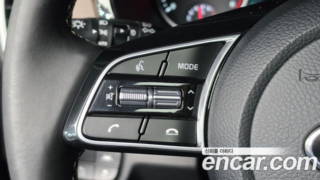 Kia Seltos Gasoline 1.6 Turbo 4WD Gravity 2022 — фото 17