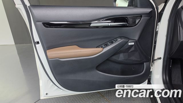 Kia Seltos Gasoline 1.6 Turbo 4WD Gravity 2022 — фото 24
