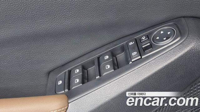 Kia Seltos Gasoline 1.6 Turbo 4WD Gravity 2022 — фото 30