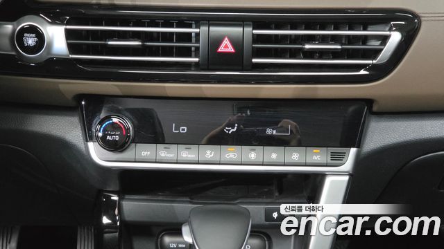 Kia Seltos Gasoline 1.6 Turbo 4WD Gravity 2022 — фото 32