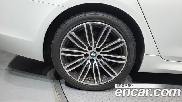 BMW 5 Series (G30) 530i xDrive M Sport Package Plus 2018 — фото 5