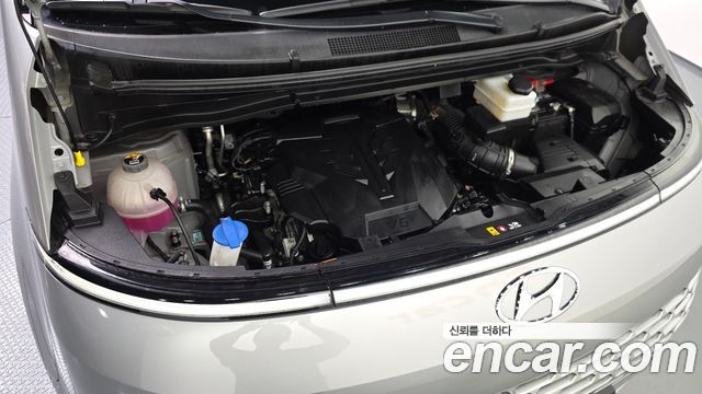 Hyundai Staria L3.5 Cargo 5-Seater Modern 2024 — фото 6