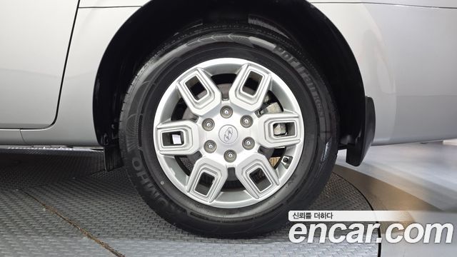 Hyundai Staria L3.5 Cargo 5-Seater Modern 2024 — фото 21