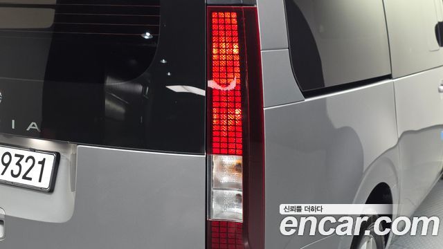Hyundai Staria L3.5 Cargo 5-Seater Modern 2024 — фото 23