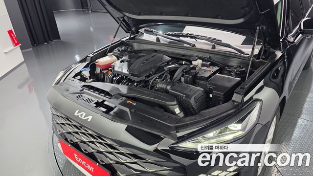 Kia K8 2.5 Gasoline 2WD Noblesse 2023 — фото 6