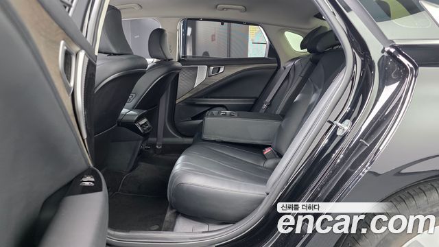 Kia K8 2.5 Gasoline 2WD Noblesse 2023 — фото 12